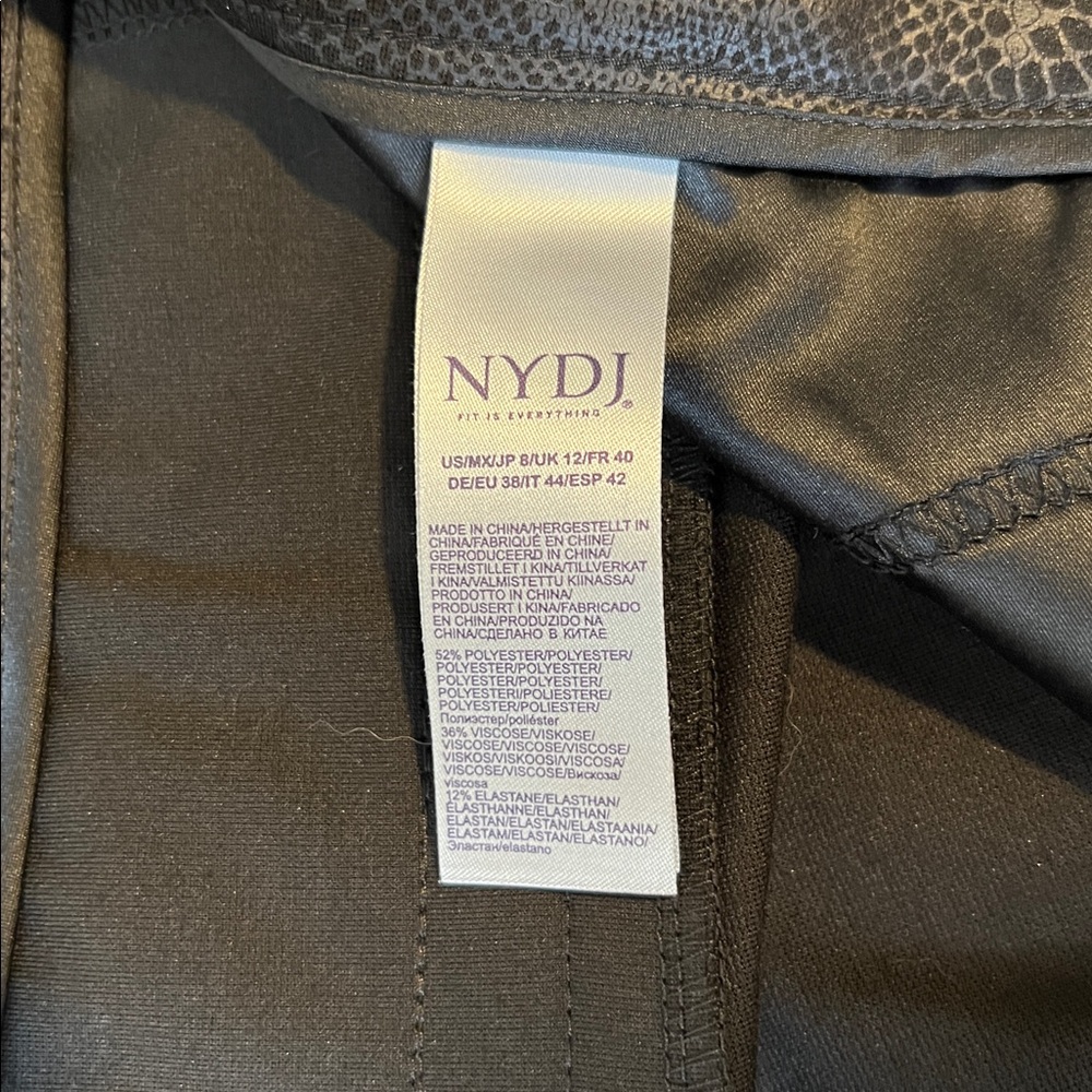 NYDJ black snake print slim trousers NWOT - Picture 6 of 6